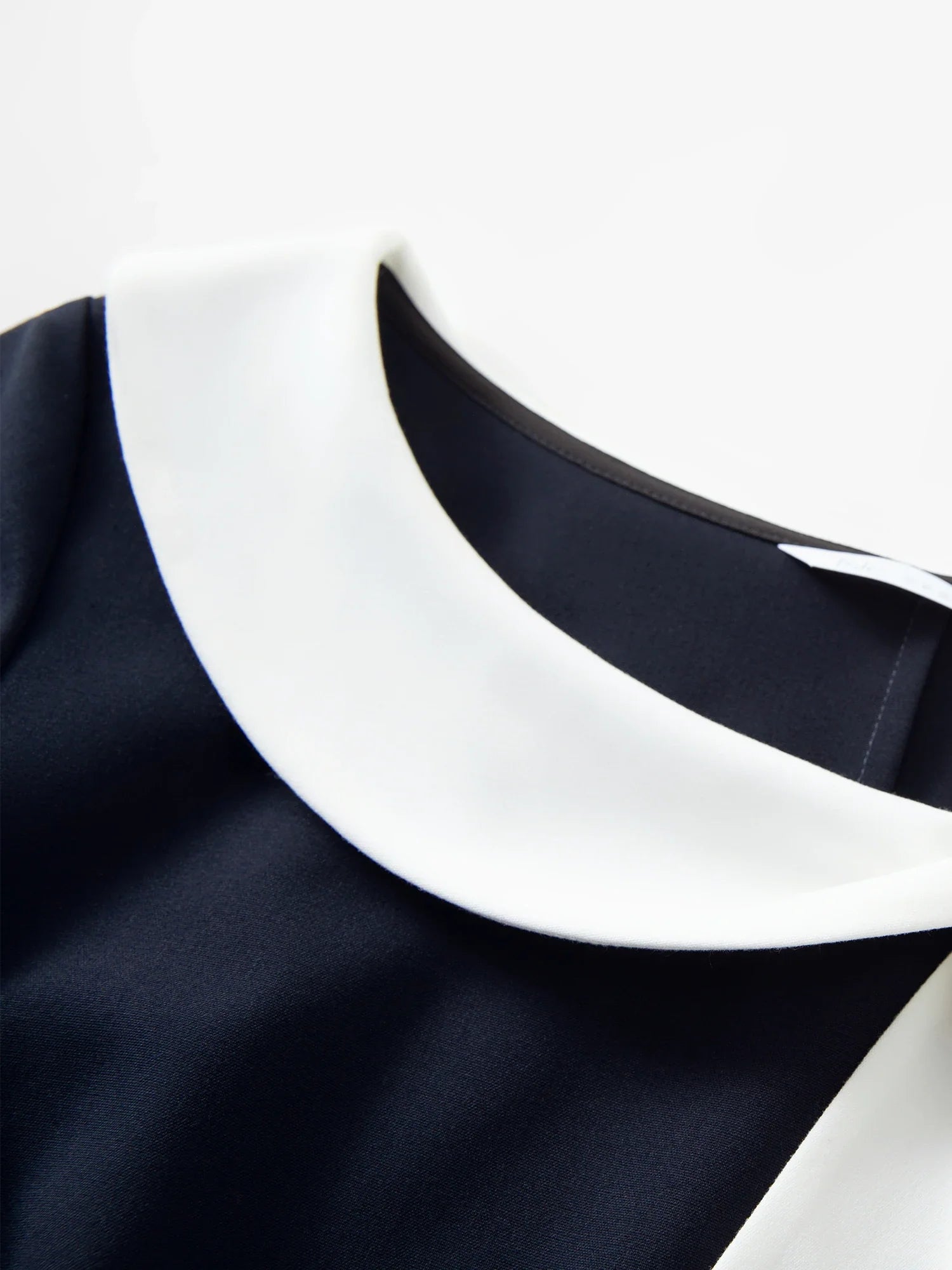 Women Sailor Collar Contrast Bow Belt Midi Dress Waist-Cinching V-Neck French Coquette Chic Elegant Style