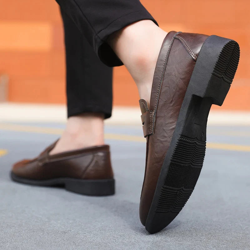 Mens Casual Leather Shoes Comfortable Slip on Loafers Leather Dress Shoe Classic Business Footwear zapatos para hombre chaussure