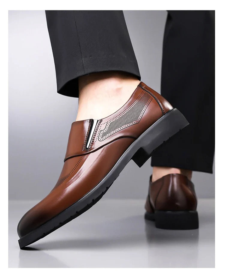 2026 New Designer Leather Shoes for Men Spring Autumn Business Casual Shoes Male Fashion Solid Color Wedding Shoe Man