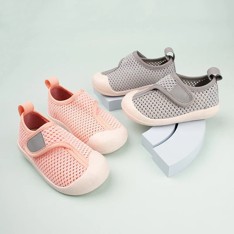 Summer Unisex Kids Breathable Outdoor Soft Sole Casual Sneakers Indoor Hollow-out Mesh Flat Shoes EW8230