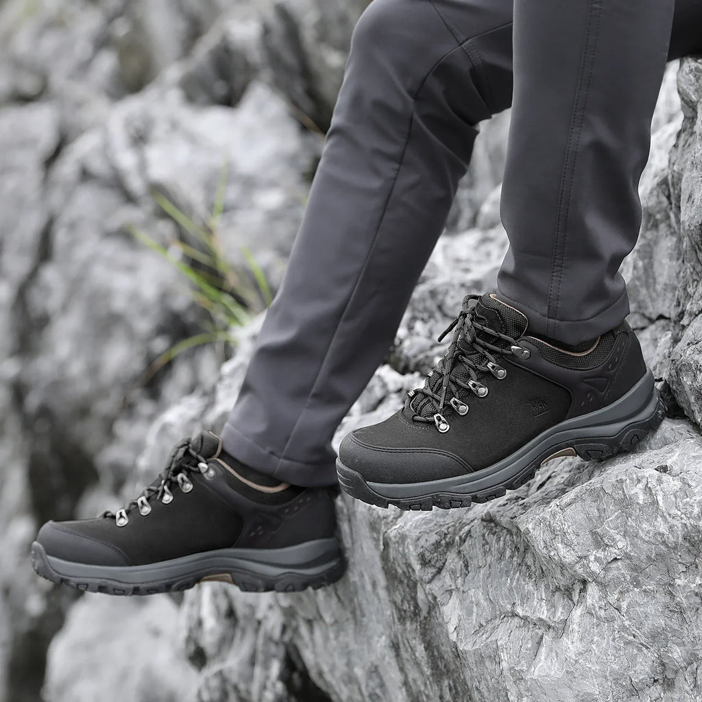 Hiking Shoes for Men Waterproof Outdoor Low-top Hiking Boots Leather Men's Trekking Shoes Walking Male Sneakers New