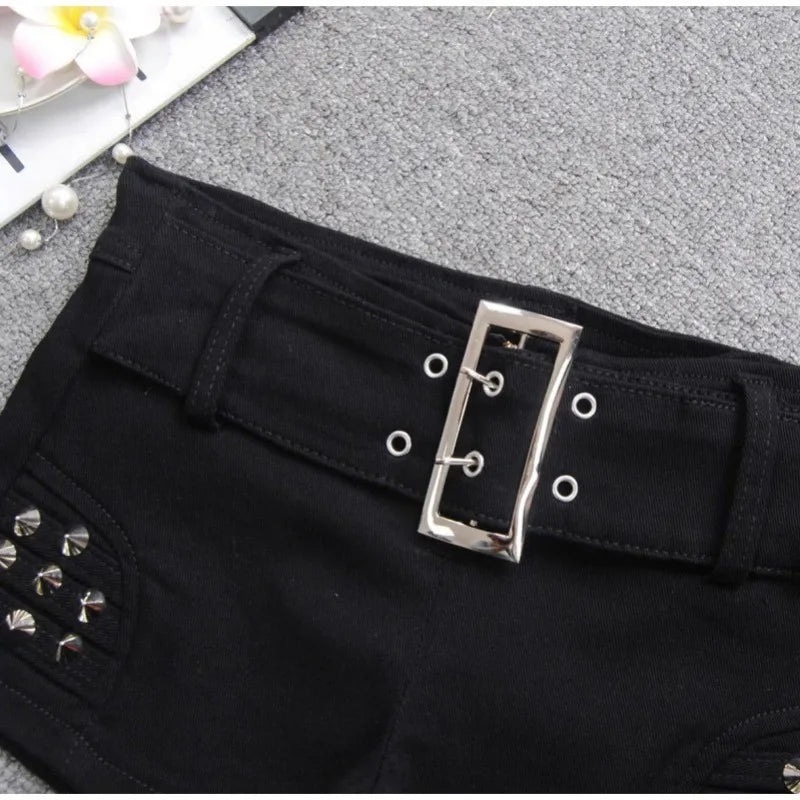 Denim Shorts Women Low-waisted Black Slim Fit Sexy Hot Girls Rivet Belt Design Unique All-match Nightclub Bodycon Summer Y2k