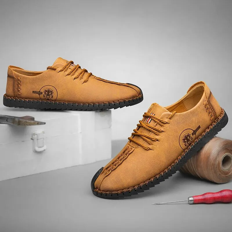 CLOHOO Wear-resistant Non-Slip Outdoor Men Shoes for Climbing Trekking Male Lightweight PU Leather Shoes Soft Lace-up Loafers