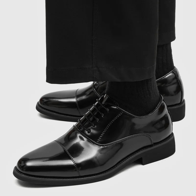 Men's Dress Shoes Size 38-46 Fashion Man Pointed Toe Oxford Shoes Lace-Up Brogue Footwear Buckle Business Wedding Shoes Sneakers