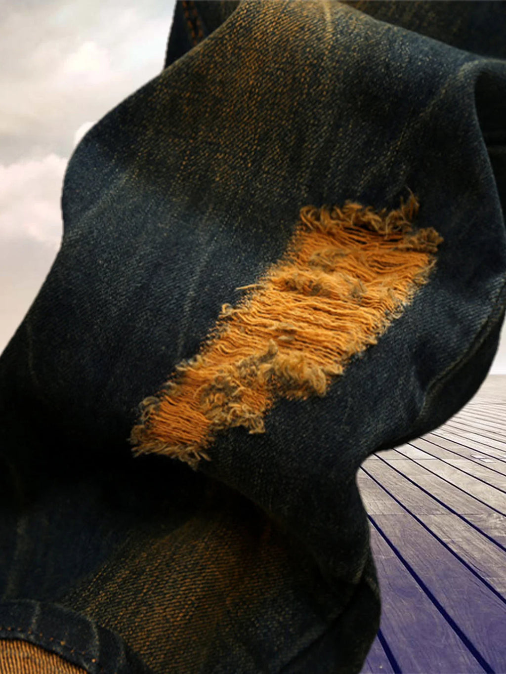 American retro personality makes old men's straight jeans