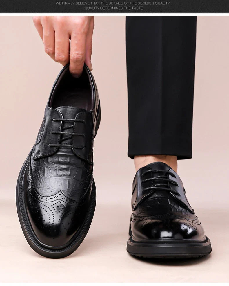 Korean Solid Color Cow Leather Shoes for Men Spring Summer New Lace Designer Brogue Shoes Man Fashion Business Casual Shoe Male