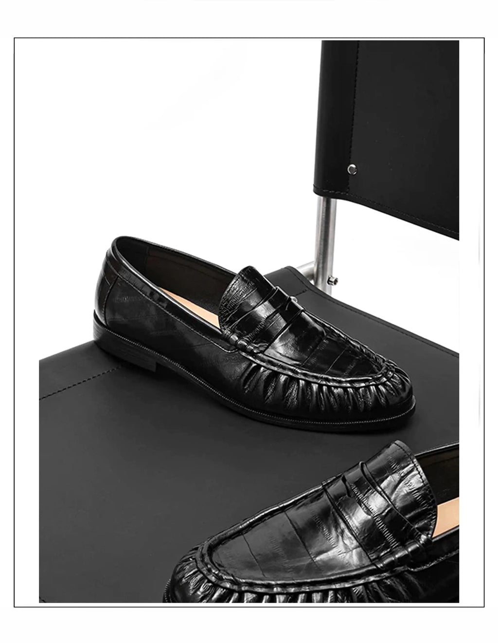 Pearlescent eel skin loafers for men with pleated flat bottoms slip on casual leather shoes for work and business