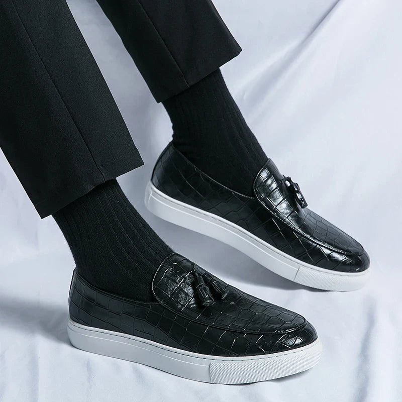 Zapatos De Hombre Loafers Men's Tassel Slip-On Comfortable Men Leather Shoes Casual Shoes Fashion Oxford Shoes Large Size 38-47
