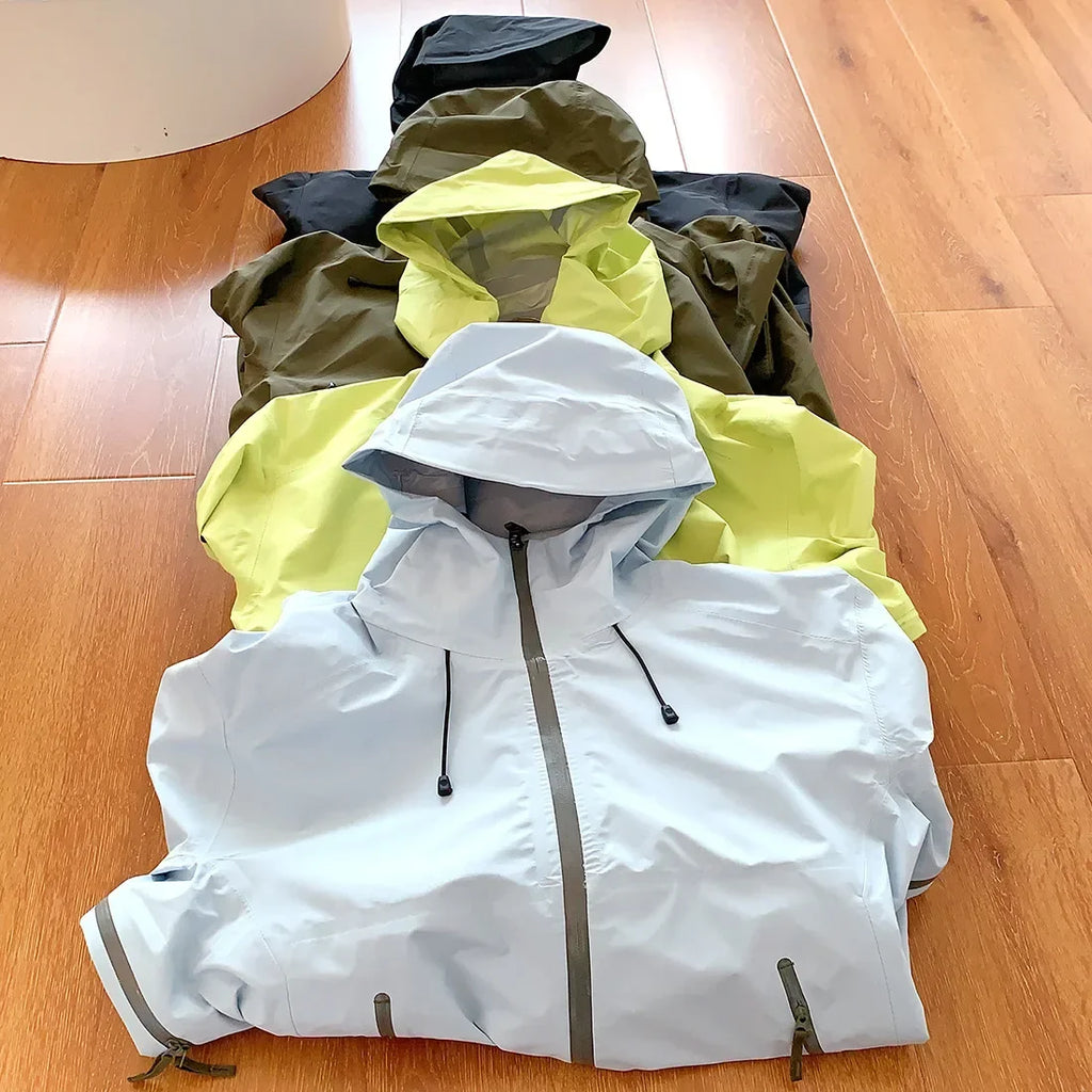 2026 New Storm Jacket Lovers Outdoor Sports Camping Mountain Skiing Trend Fashion British Wind Leisure Waterproof Storm Jacket