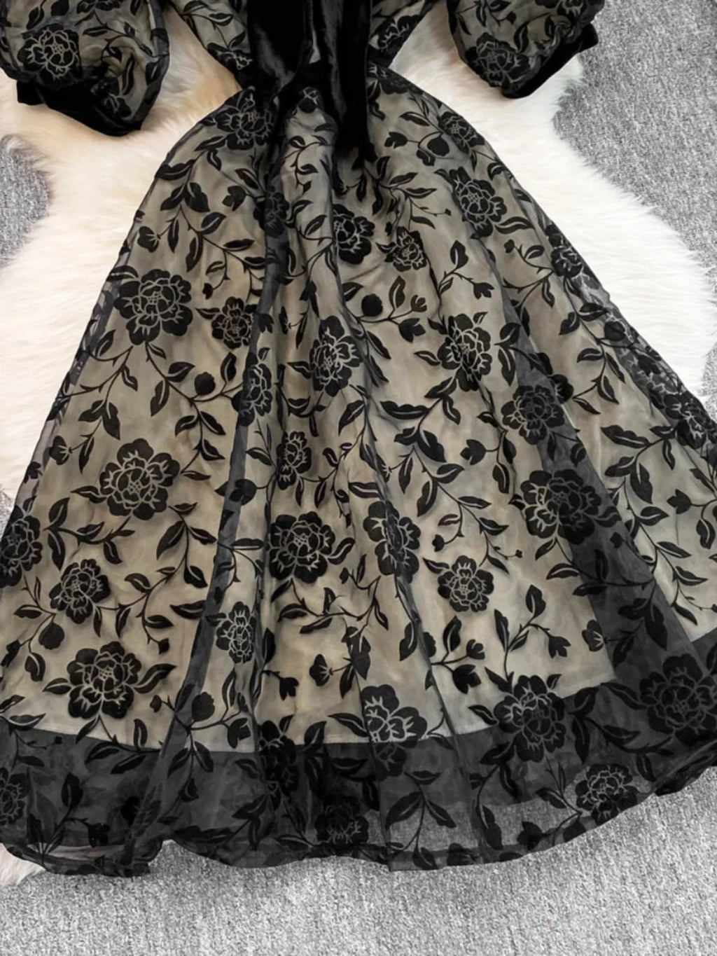 Elegant Flocking Tulle Flower Long Dresses