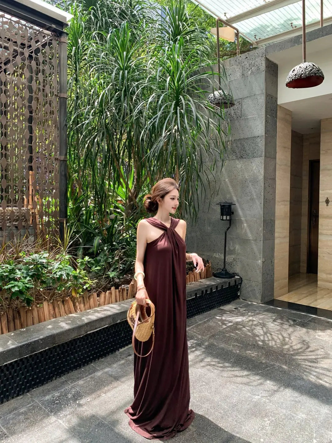 French Temperament Coffee Color Sleeveless Hanging Neck Dress For Women In The Summer Of 2026, New Slim And Flowing Long Dress