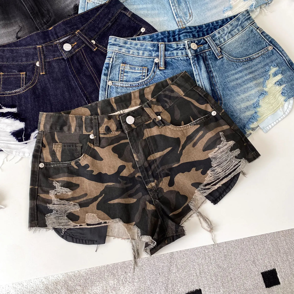SINGREINY American Retro Camouflage Mini Shorts 2026 Ladies Hollow Out Slim Beach Pants Hot Girl Sexy Print Denim Shorts
