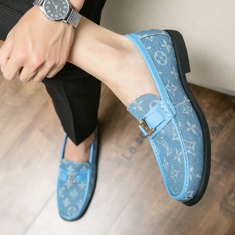2025 New Fashion Casual Leather Shoes Men's Shoes New Soft Sole Anti-Slip Pointed Toe Small Leather Shoes British Business Loafe