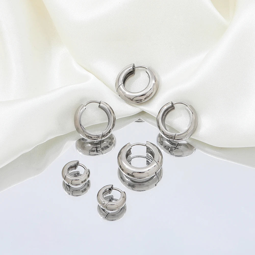 Jewelry Waterproof & Tarnish Free Minimalist PVD New Small Circle Huggie Stainless Steel Earring for Women