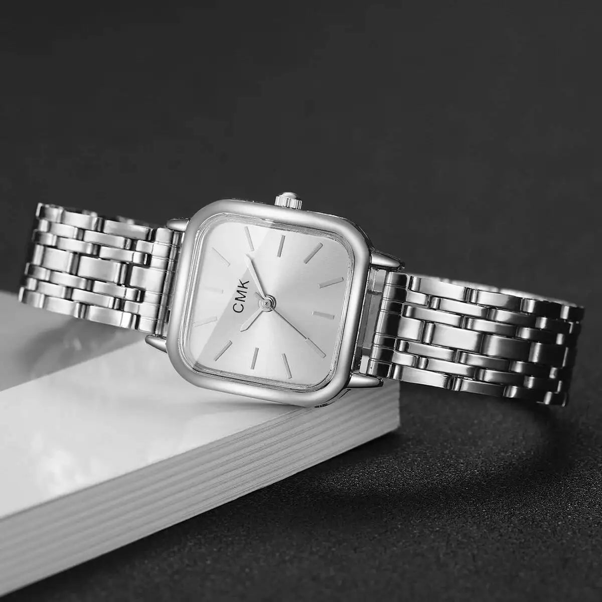 Fashion Square Women Watches Simple Ladies Quartz Wristwatch Reloj Mujer（Without Box）