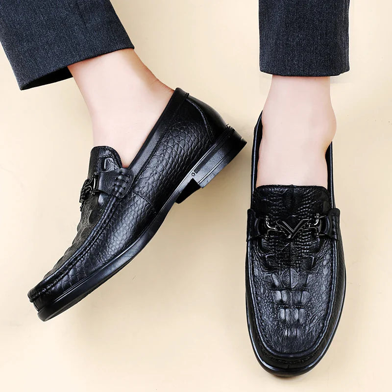 High Quality Round Toe Breathable Loafers Fashionable Brand Men's Comfortable Crocodile Patterned Casual Cowhide and Bean Shoes