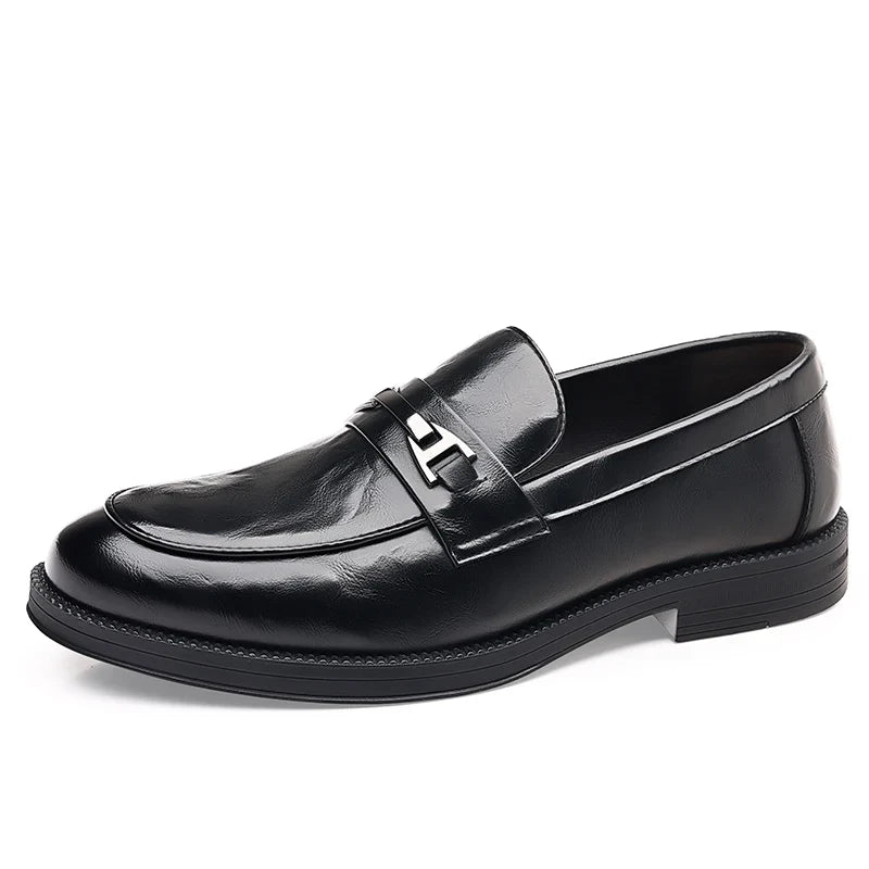 Men's Casual Leather Shoes 2026 New Spring Season Loafers for Men with Slip-On Flats British Style Men Walking Shoes Moccasins
