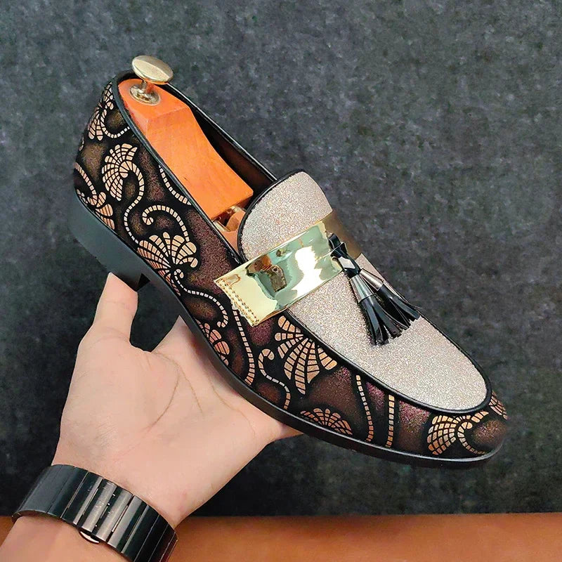 New Loafers for Men Flock Embroider Tassel Casual Shoes Slip-On Breathable Handmade Mens Dress Shoes Size 38-47