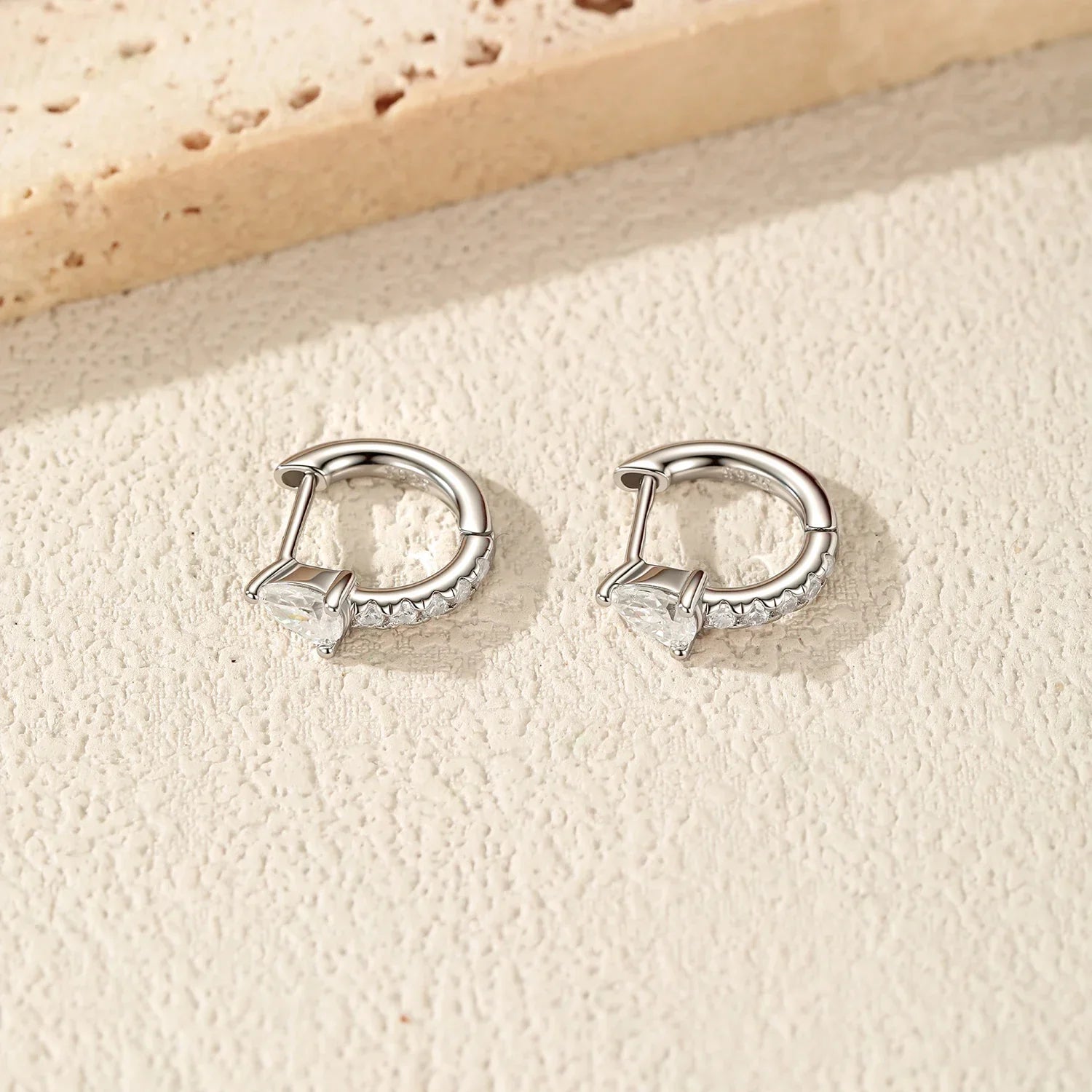 D Color Moissanite Ear Buckle 925 Sterling Sliver Sparkling Lab Diamond Water Drop Hoop Earrings For Women Fine Jewelry