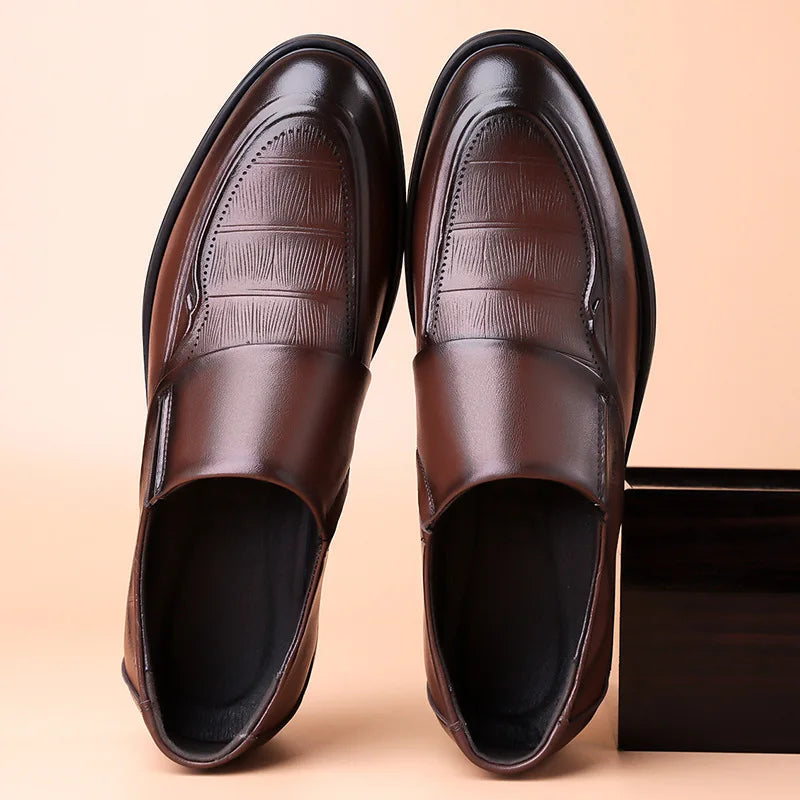 Spring Autumn New Leather Shoes for Men Solid Color Business Casual Shoes Male Fashion British Style Dress Shoe Man
