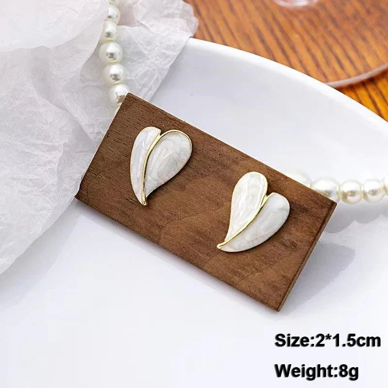 Pure White Women's Dangle Earrings Blooming Flower Acrylic Enamel Butterfly Imitation Pearl Heart Hanging Earrings Elegant brinc