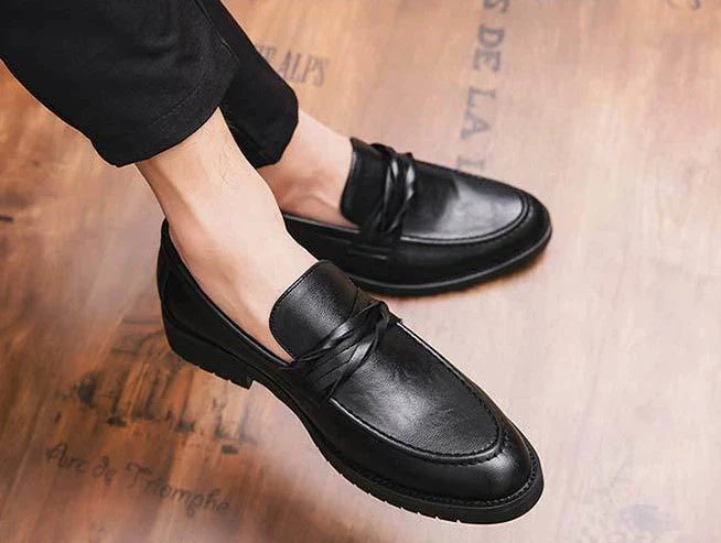 With Tassels Loafers Office Leather Shoes for Men Platform Thick Sole Pointed Toe Man Casual Shoe High Quality Fashion Elegant