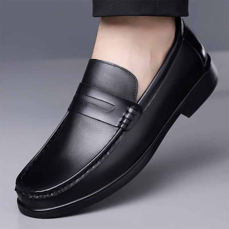 2026 Summer Mens Leather Loafers Slip on Casual Shoes Breathable Moccasins Comfortable Walking Office Flats Male Walking Shoes