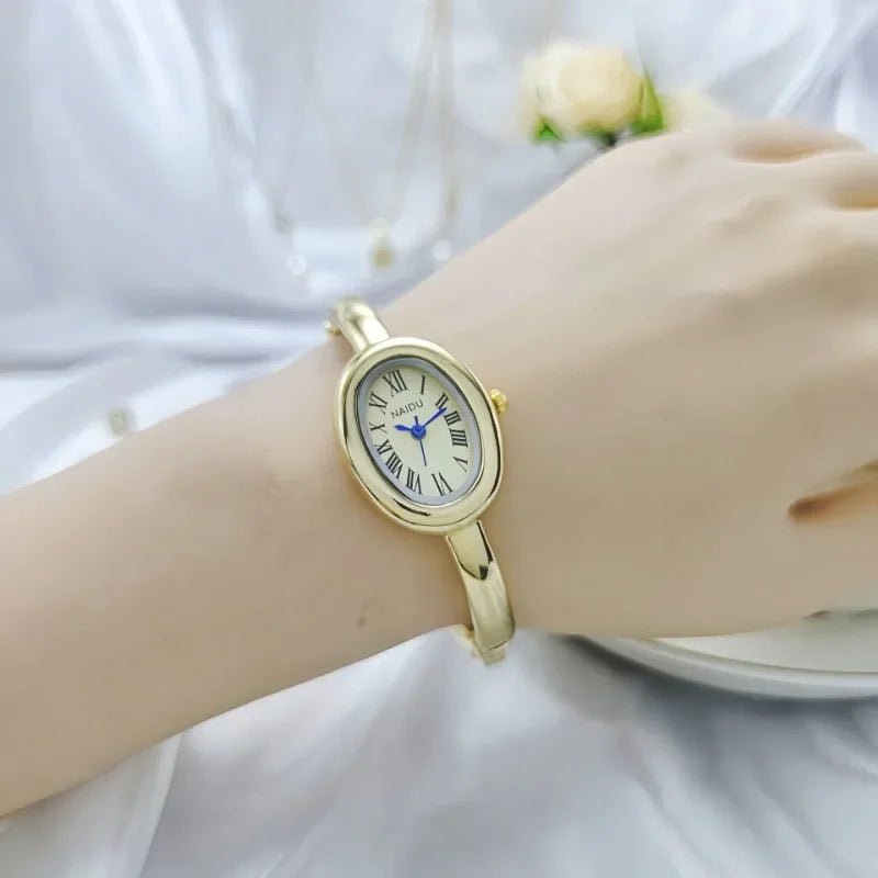 Brand Quartz Watch for Women Luxury Gift Girl Wristwatches Ladies Bracelet Wristwatches Stainless Steel Strap Small Dial Watch