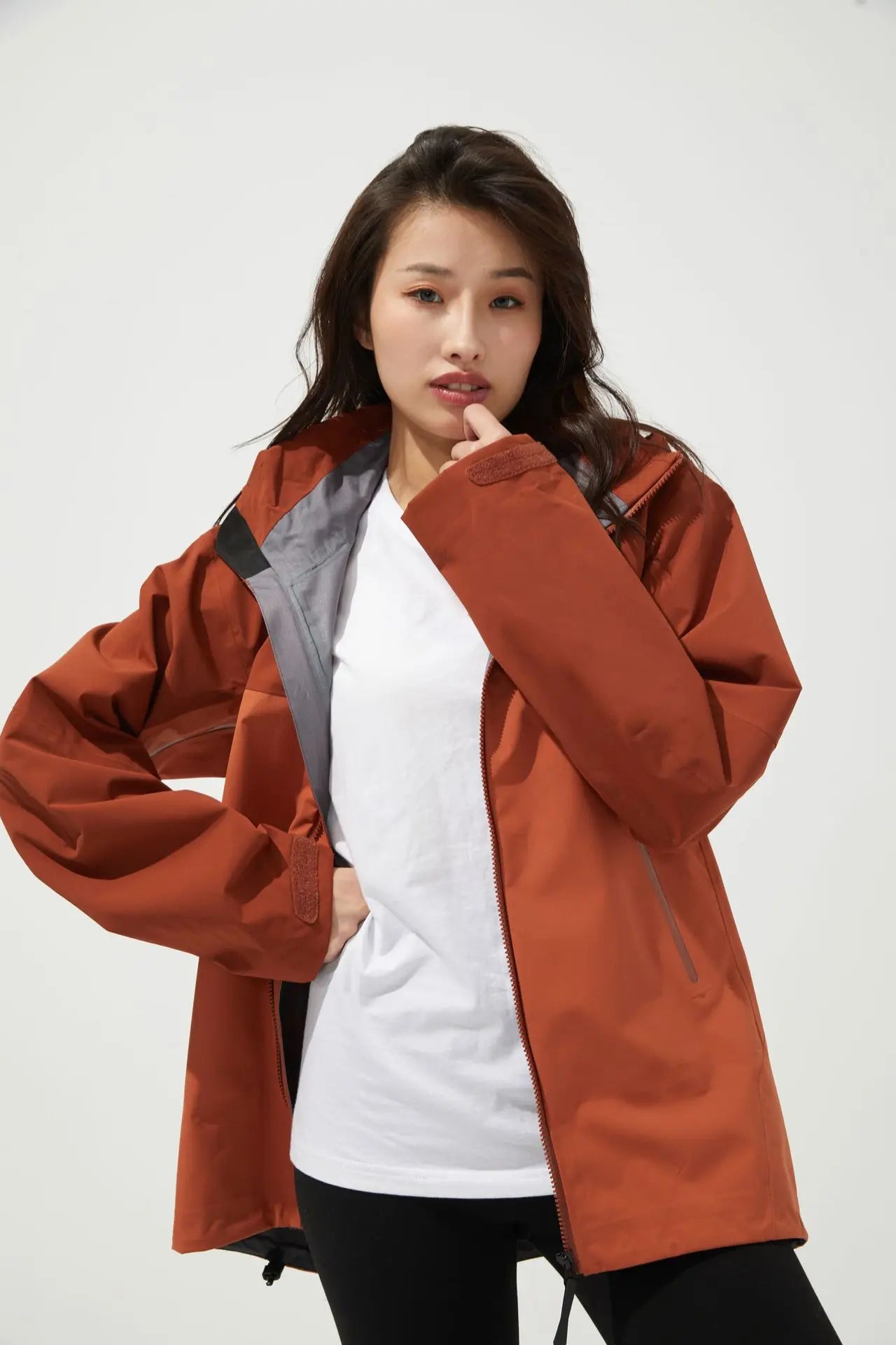 2026 Outdoor Men's and Women's, Fashionable, Windproof and Waterproof, Mountaineering, Breathable, Travel, Camping, Windbreaker
