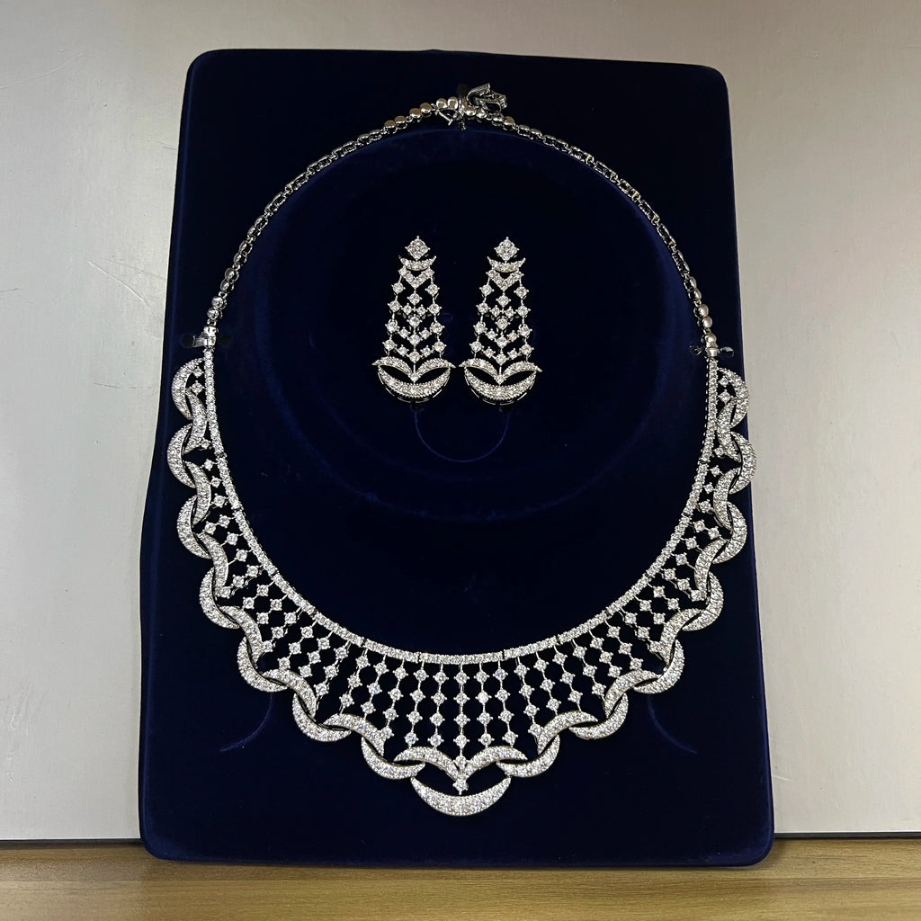 Elegant Hollowed-out Design CZ Bridal Necklace High Quality Jewelry Light luxe Zircon Jewelry Set Ornaments Dress Accessories