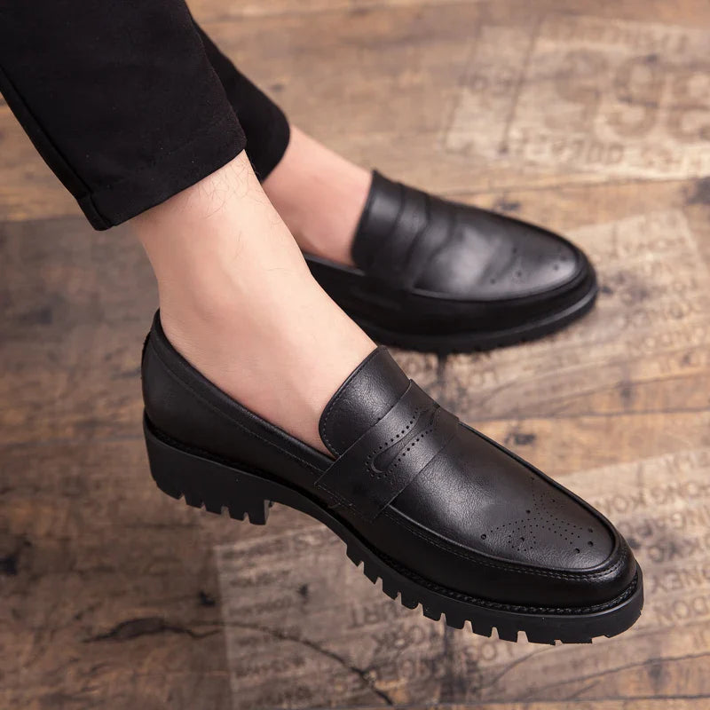 2022 أحذية فاخرة ماركة Penny Loafers رجالية كاجوال أحذية جلدية سهلة الارتداء مقاس كبير 38-46 حذاء Brogue Carving حذاء قيادة للحفلات