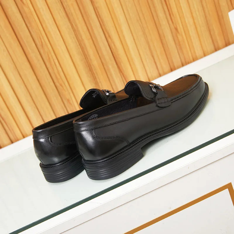 New Loafers for Men Genuine Leather Men's Shoes Elegant Gentleman Handmade Shoes Simple Metal horse buckle