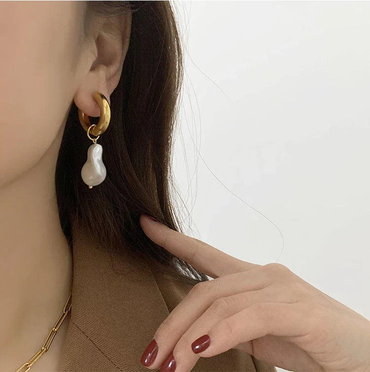 European Retro High-end Asymmetrical Pearl Earrings for Women Titanium Steel Earrings Long Earrings Sassy Earrings Non-fading