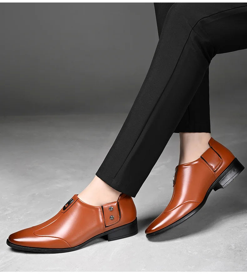 Patent Leather Casual Business Shoes for Men Solid Color Fashion Leather Shoes Male Spring Autumn New Designer Brogue Shoe Man