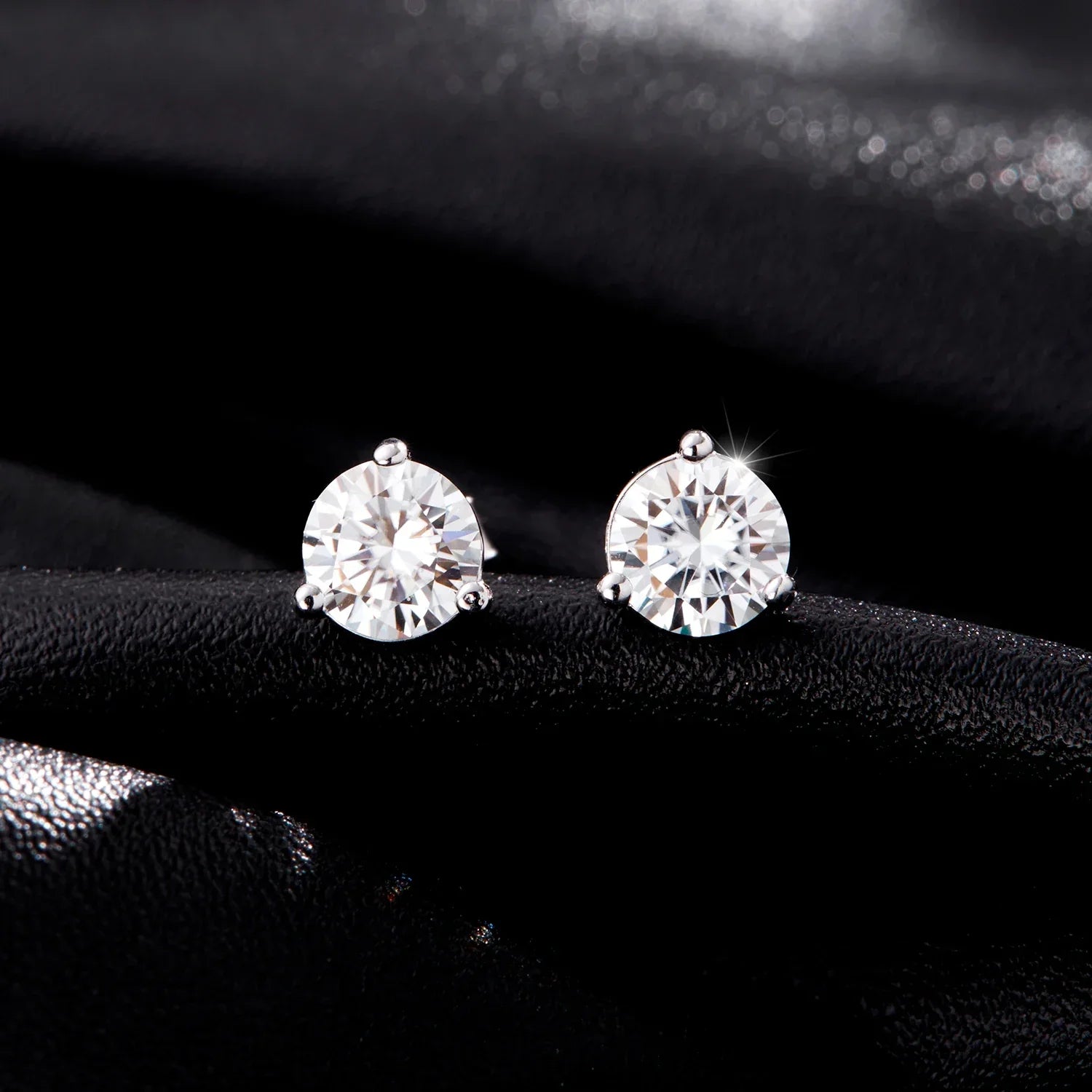 D Color 1CT Moissanite Earrings 925 Sterling Silver Sparkling Three Prong Setting Stud Earrings For Women Wedding Jewelry