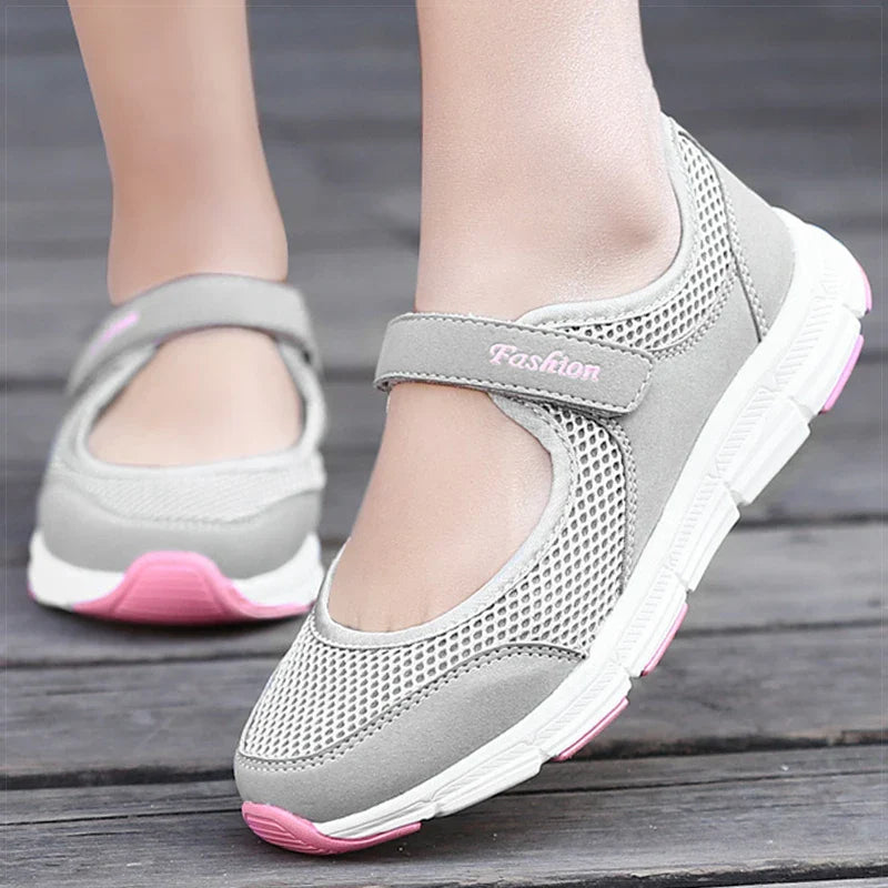 أحذية نسائية خفيفة الوزن من الفولكانايز للنساء بيضاء Zapatillas De Mujer أحذية رياضية كاجوال للربيع والصيف أحذية نسائية مريحة