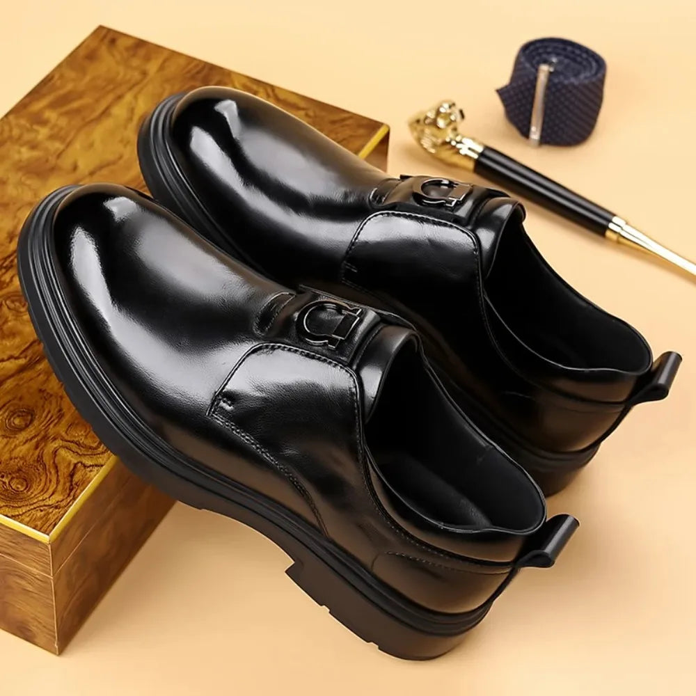 Business Men Shoes Patent Leather Man Brogues Shoes Fo Man Dress Shoe Loafers Pointed Toe Male Moccasins Plus Size Shoes for Men