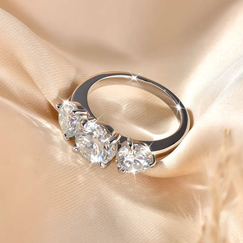 Round 8mm&6.5mm Moissanite Engagement Ring for Women 14K Gold Filled Three Stone Wedding Ring Sparkling Jewelry Gift