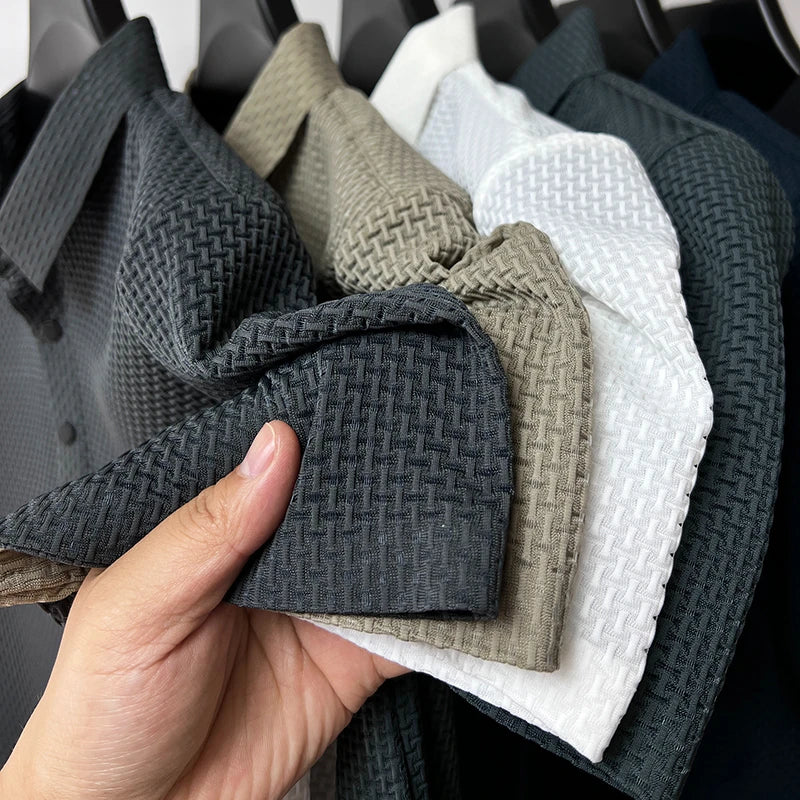 【جودة عالية】 M-4XL صيفي جديد قميص بولو رجالي بأكمام قصيرة بارد ومسامي، قميص علوي لامتصاص العرق كاجوال للعمل