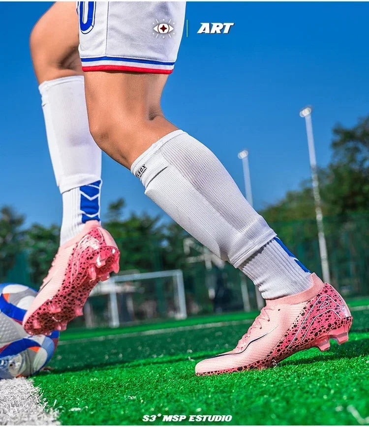 New Men Soccer Shoes Professional Football Boots Grass Outdoor Sport Non-Slip Training Shoes Match Sneakers Ultralight Unisex