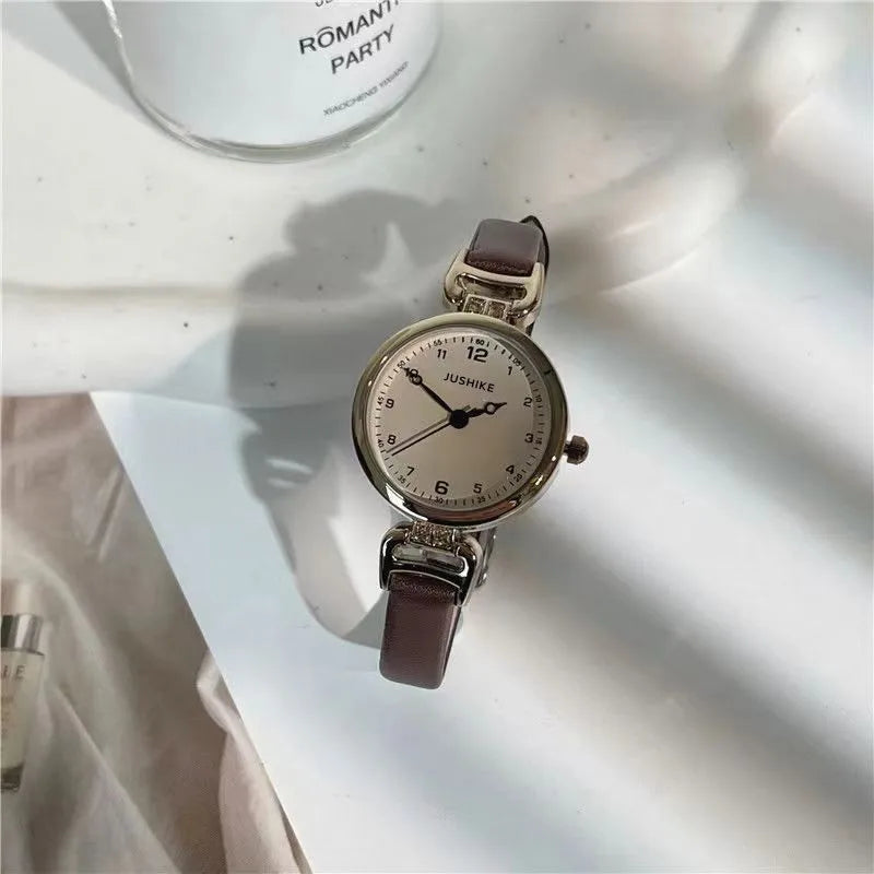 Simple Women's Watches Small Round Ladies Bracelet Watch PU Leather Thin Retro Quartz Wristwatch for Women Girls Gifts