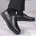 2025 Casual Men's leather Shoes Summer soft soled dad shoe Versatile classic Male shoes Breathable genuine leather loafers Homme