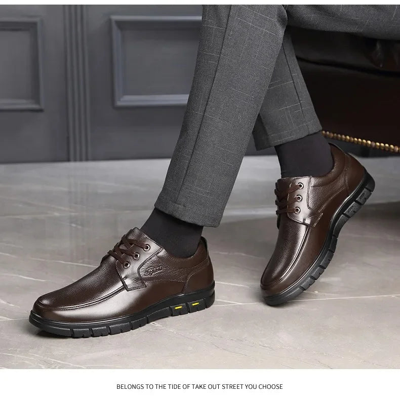 Men PU leather Casual Shoes Soft Sole Lace-up Luxury Brand Middle-aged Old Man Dad Lightweight Loafers Shoes  Zapatillas