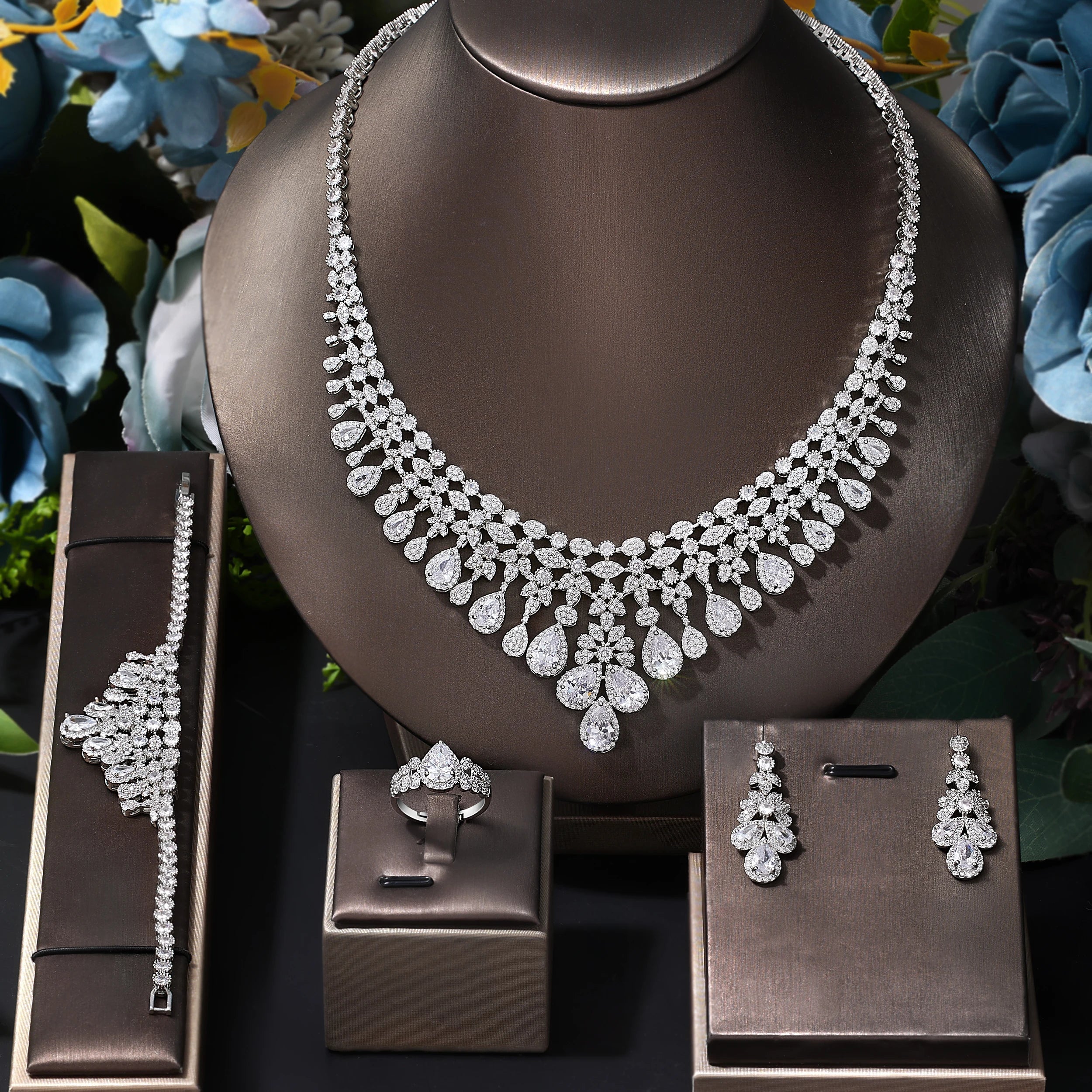 2026 Zircon Super Deluxe Tassel Water Drop Big Wedding Bridal Necklace Earrings 4 Pieces Nigerian Dubai Women's Jewelry Set