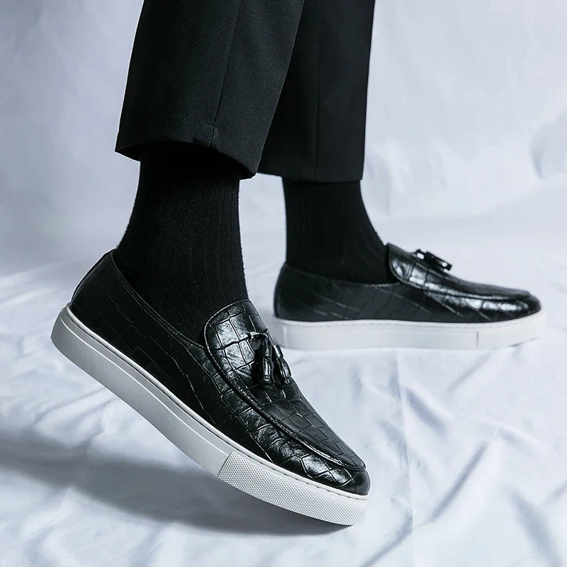Zapatos De Hombre Loafers Men's Tassel Slip-On Comfortable Men Leather Shoes Casual Shoes Fashion Oxford Shoes Large Size 38-47