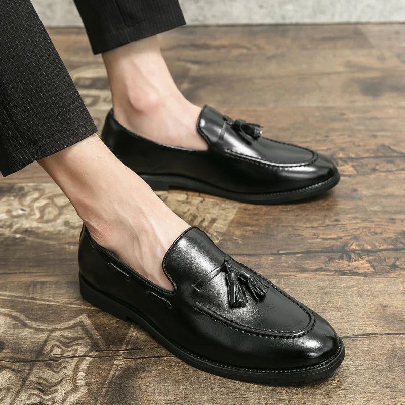Size:38-46 American Academy Style Fringe Loafers for Men Men's Bottoms Casual Shoes Outdoor Fashion Blue Patent Leather Shoes