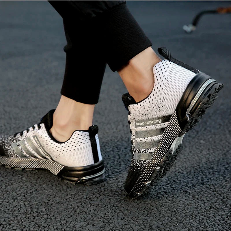 Men's and women's flying mesh surface spring summer breathable casual sports shoes flat vulcanized couple running big size48