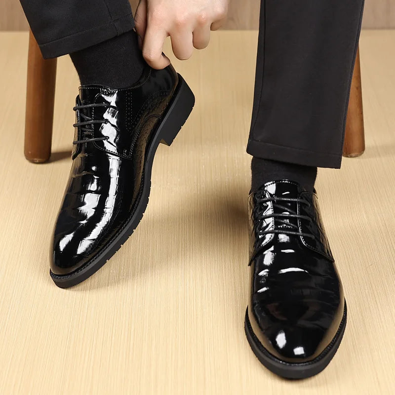New Designer Autumn Collection British-style Men's Dress Shoes Fashion Patent Leather Commuter Shoes Male Black Casual Shoe Man