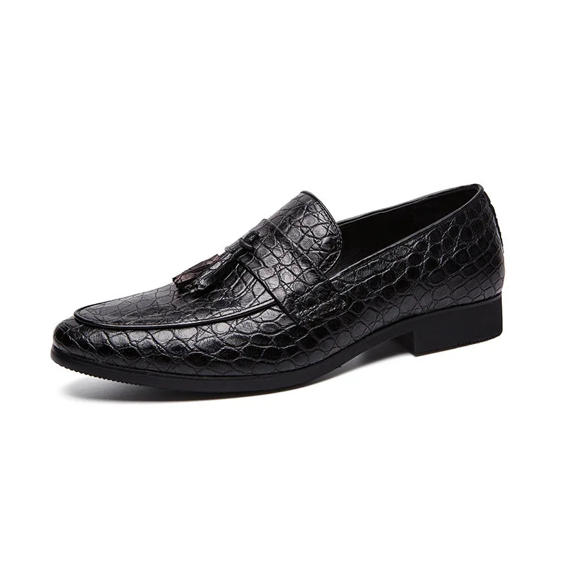 Men’s Soft Leather Pointed Business Loafers – Lightweight Non Slip Casual Moccasins in Black, Brown, Red
