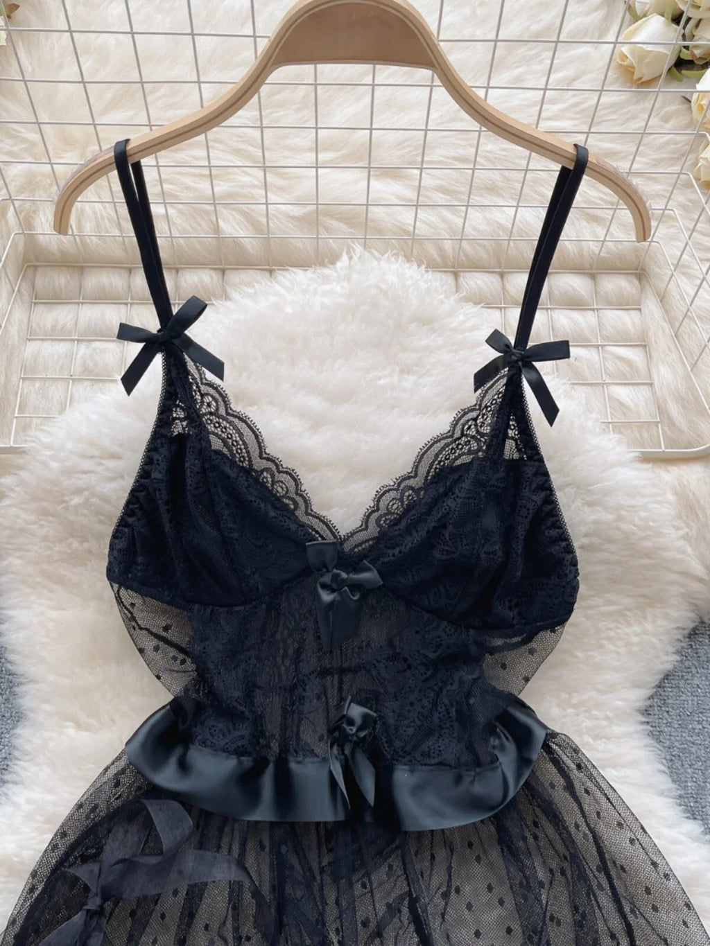 Woman Plus Size Sexy V-Neck Strap Dress Lace Trim Slim Short Dress Women Fashion Comfortable Dress Party Hotsweet